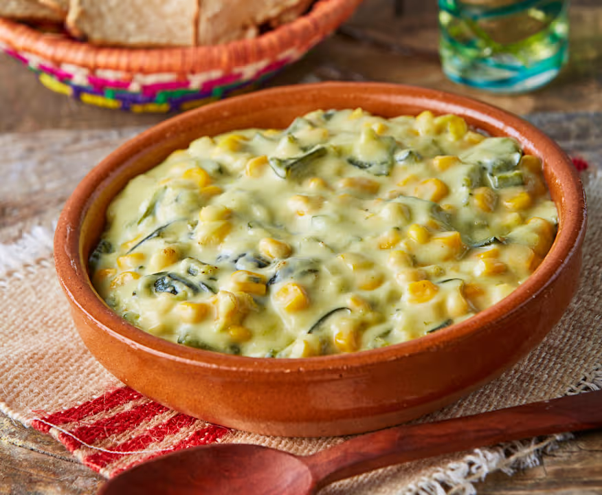 Rajas con Queso y Elote
